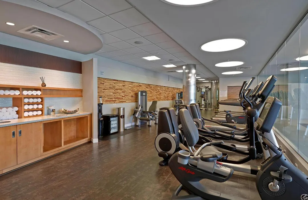 Renaissance Edmonton Airport Hotel-1