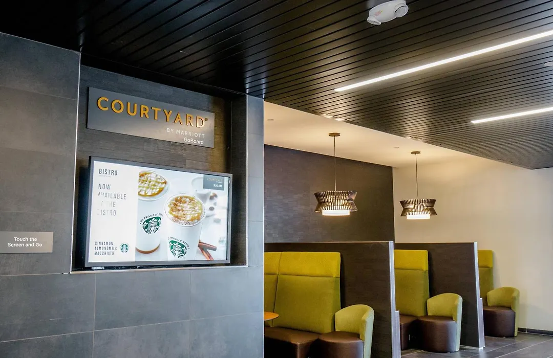 Courtyard By Marriott Fargo-1