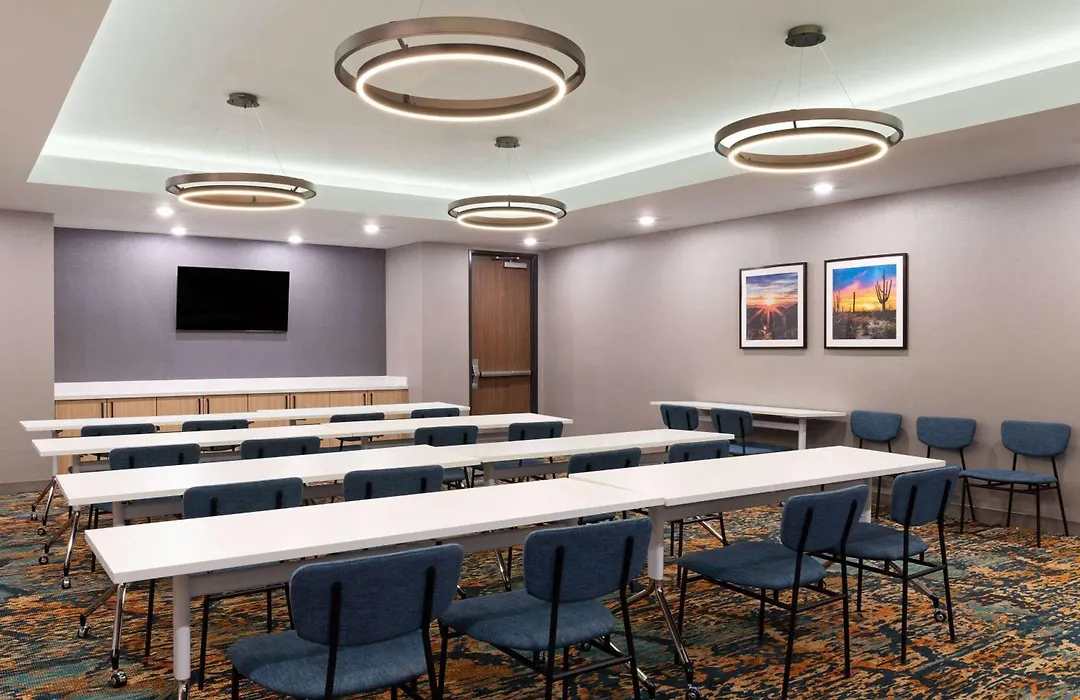 La Quinta Inn & Suites By Wyndham Yuma-1