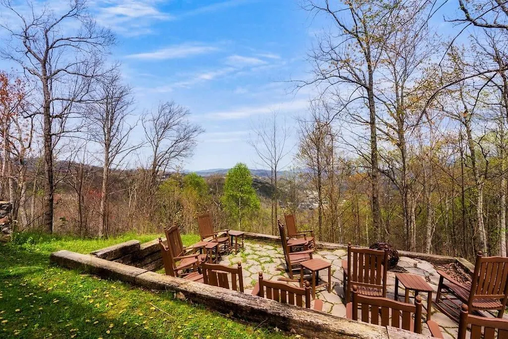 Bear Paw - 7 Bed, 8Ba, Sleeps 22, Location, Hot Tub-1