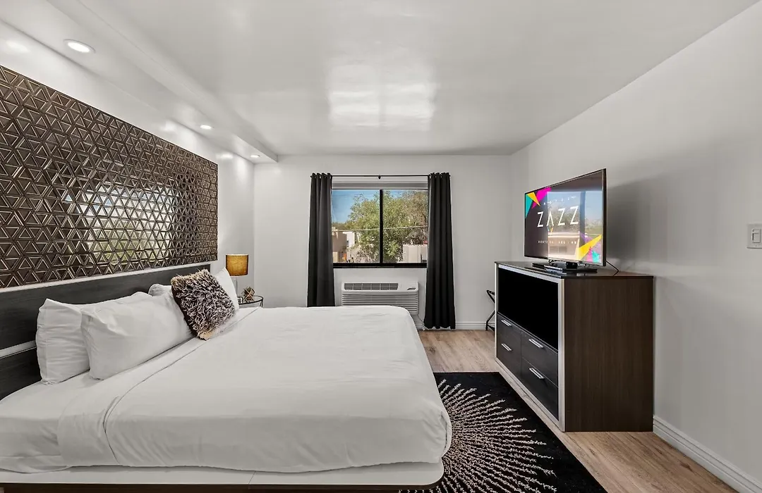 Hotel Zazz-1
