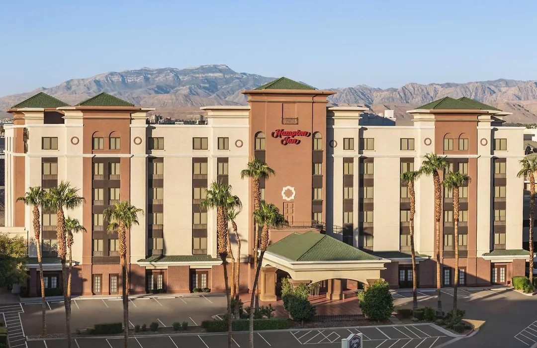 Hampton Inn Tropicana-1