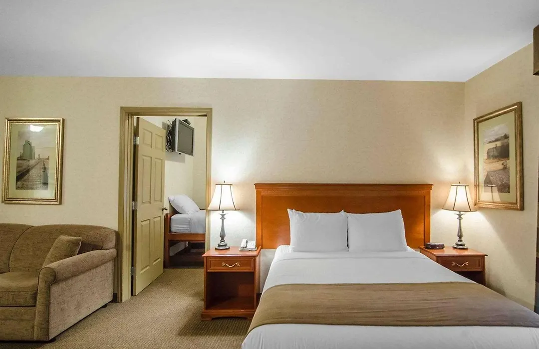 Quality Inn & Suites Grande Prairie-1