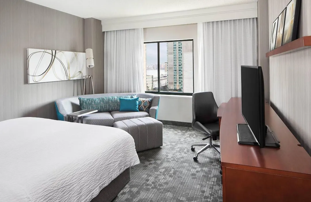 Courtyard By Marriott Jersey City Newport-1