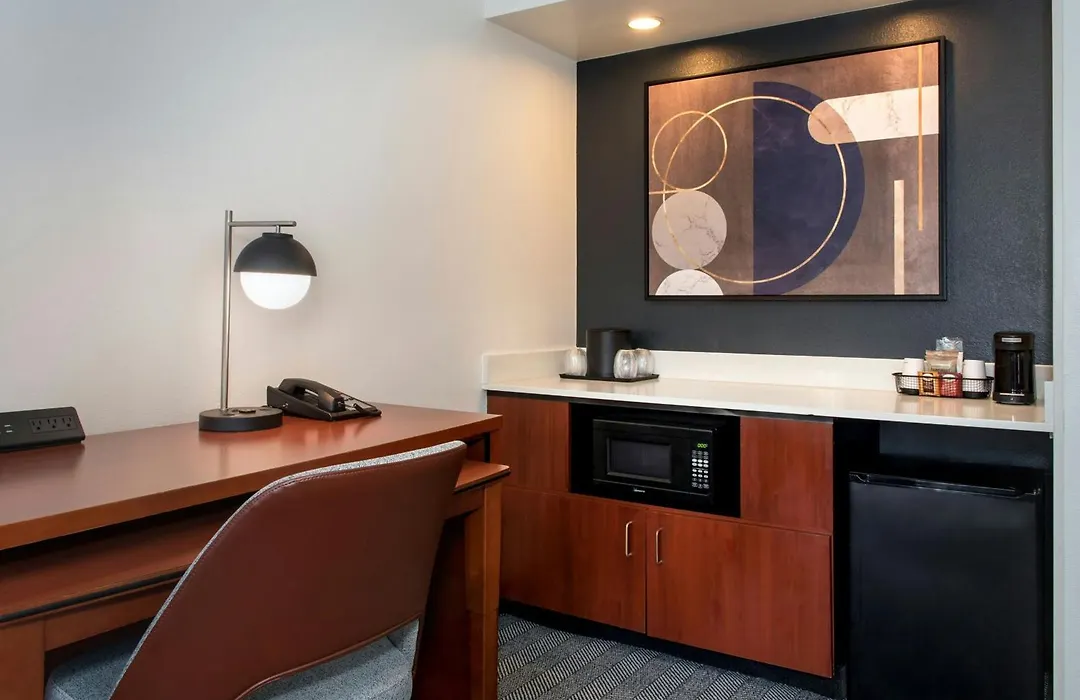 Courtyard By Marriott Annapolis-1