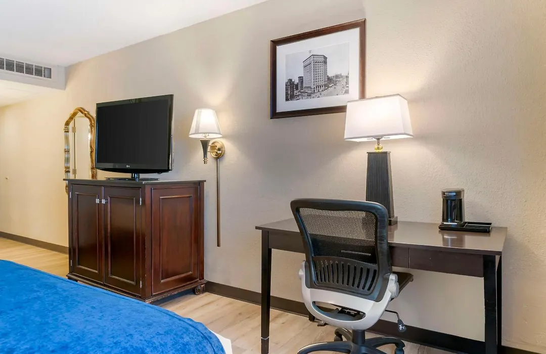 Best Western Greenfield Inn-1