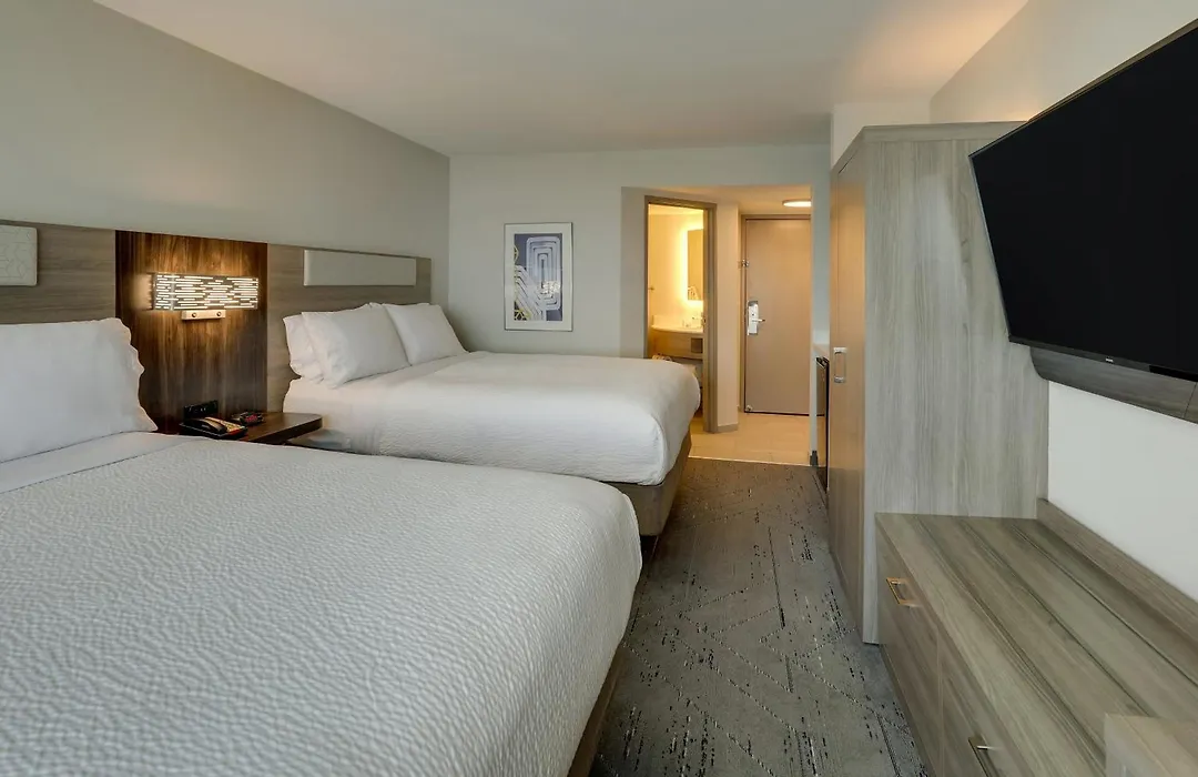 Holiday Inn Express Hotel & Suites Branson 76 Central By Ihg-1