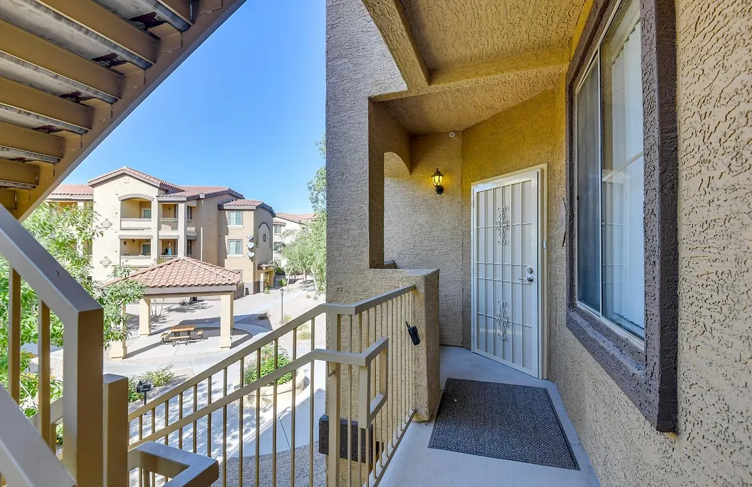 Coyote Landing Gem W/ Patio & Pool Access In Mesa-1