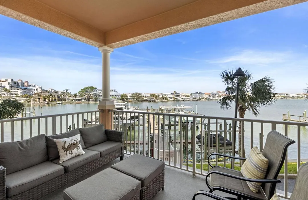 206 Harborview Grande-1