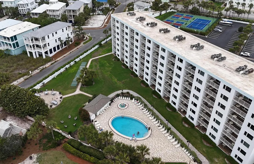 Emerald Oasis, Emerald Oasis- Gulf Front, Great For Families And Close To Destin Harbor!-1