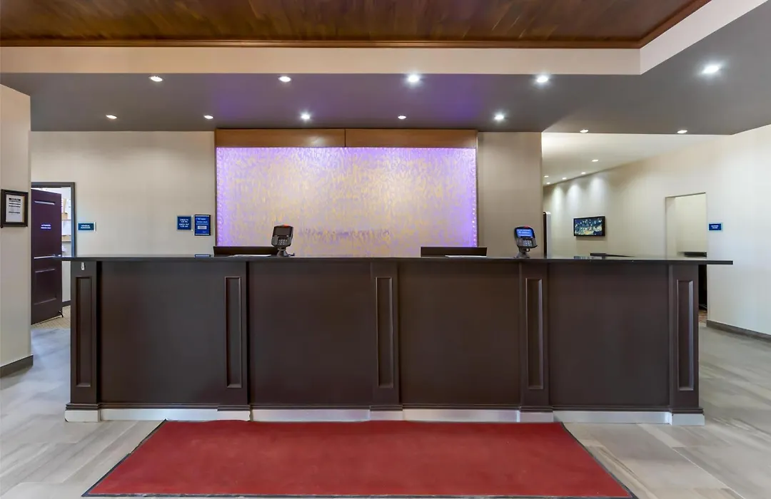 Best Western Plus Hinton Inn & Suites-1