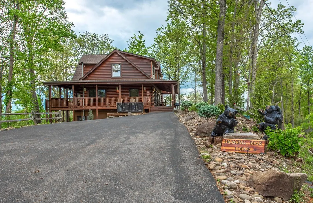 Dancing Bear Lodge By Stony Brook Cabins-1
