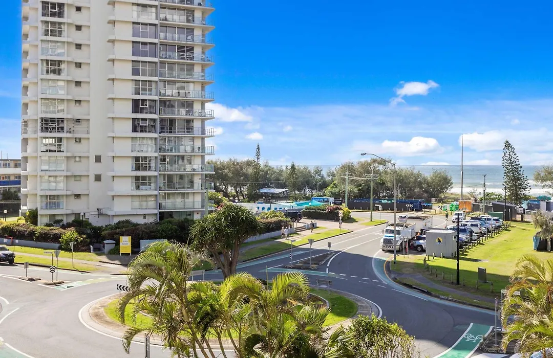 Hi Ho Beach Apartments On Broadbeach-1
