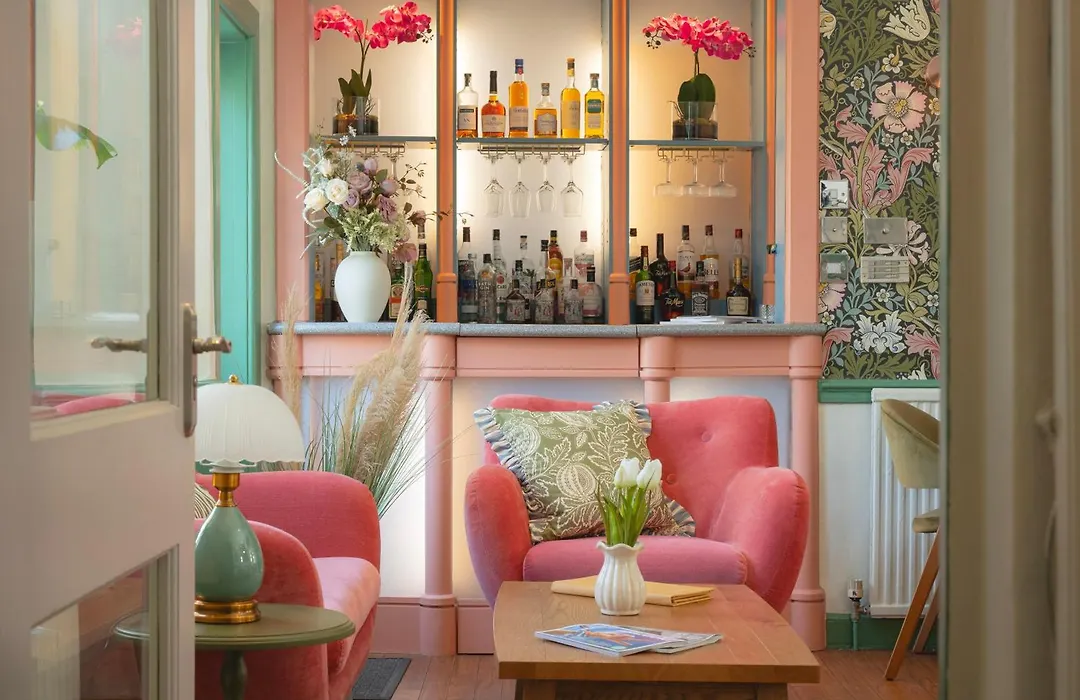 Harington'S Boutique Hotel-1