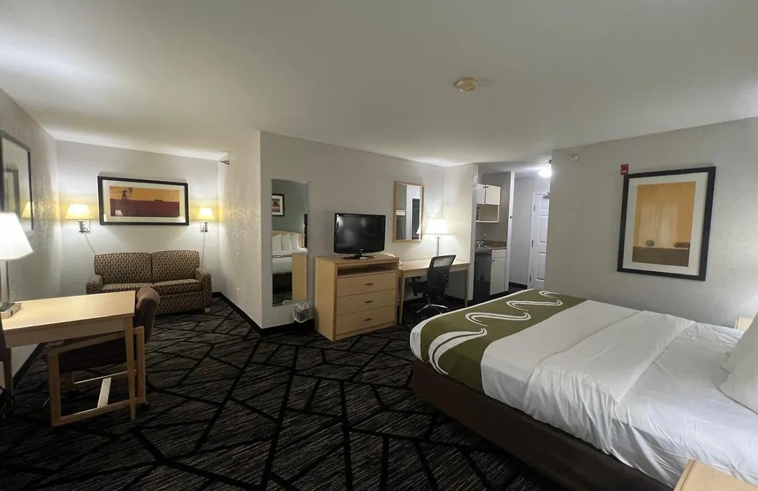 Quality Inn & Suites Loveland-1