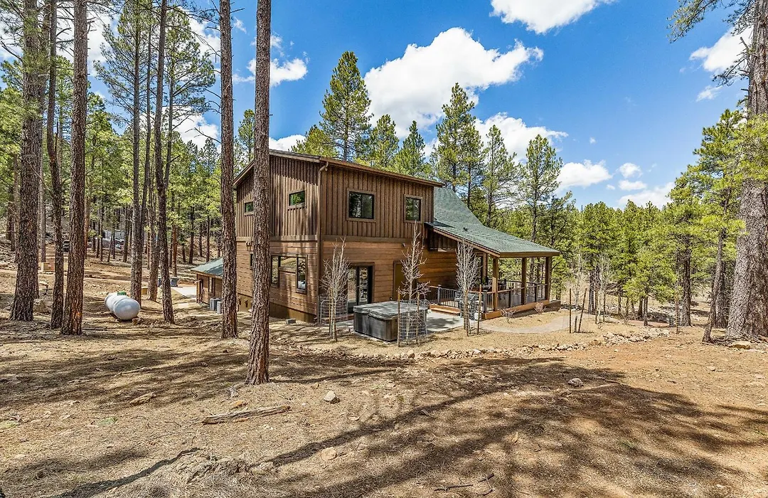 Stay At Coyote Pass-1