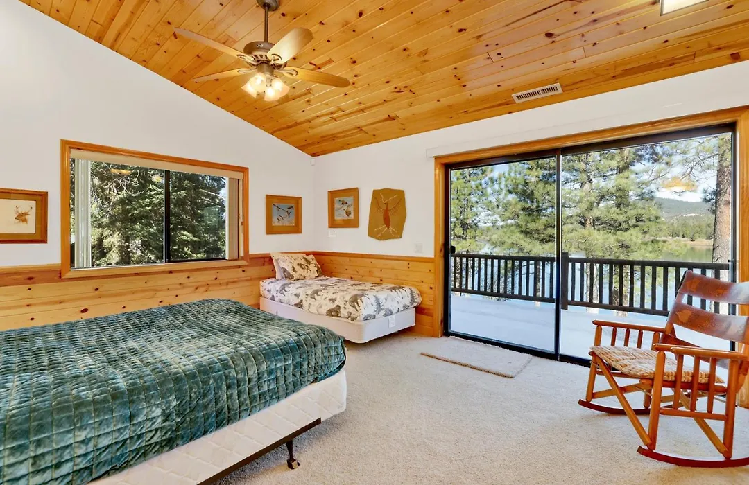 Eagle Point Lake House #2471-1