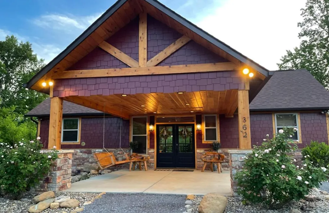Holly Ridge Hideaway-1