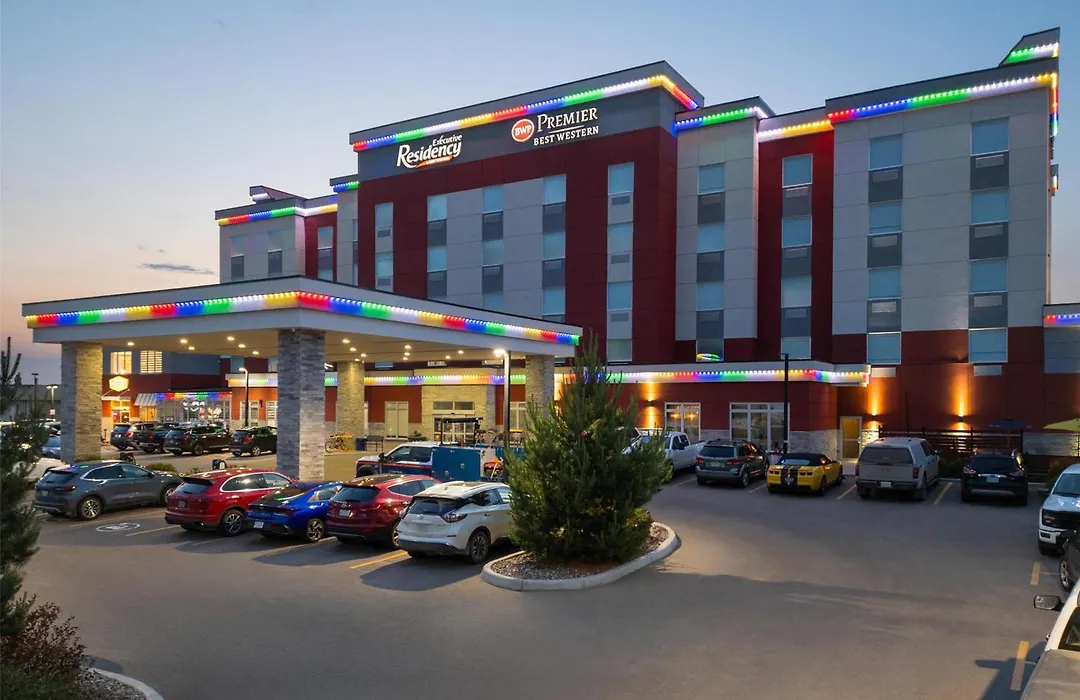Best Western Premier Executive Residency Medicine Hat-1