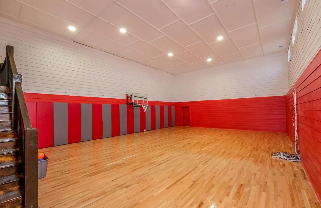 Swim And Gym Mansion-1