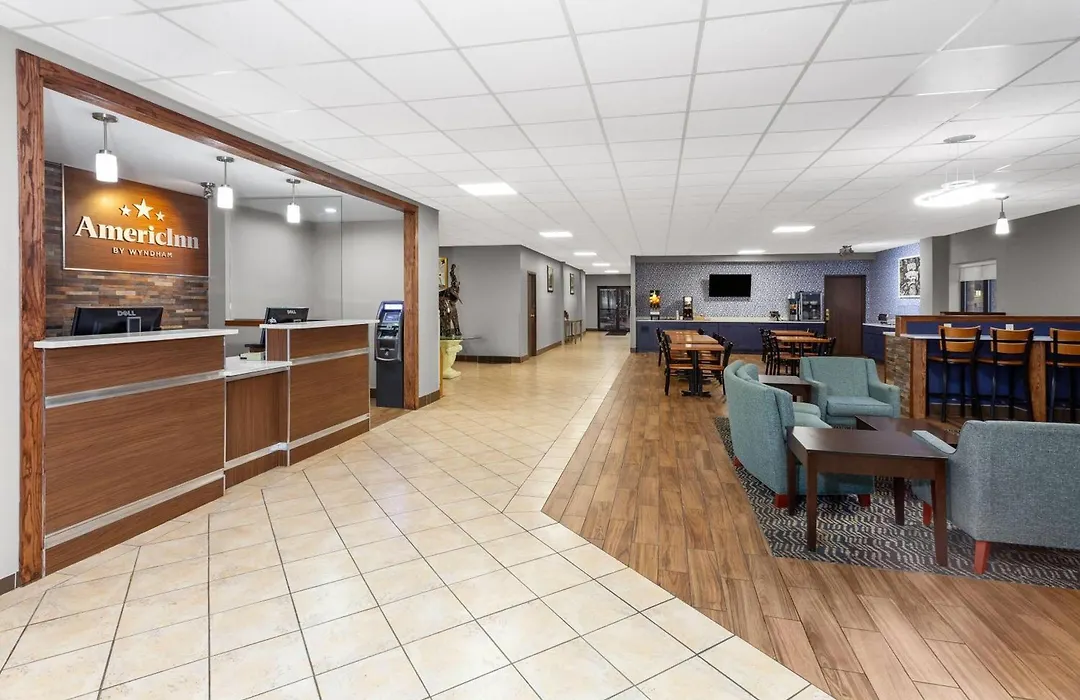 Americinn & Suites By Wyndham Baraboo Event Center-1