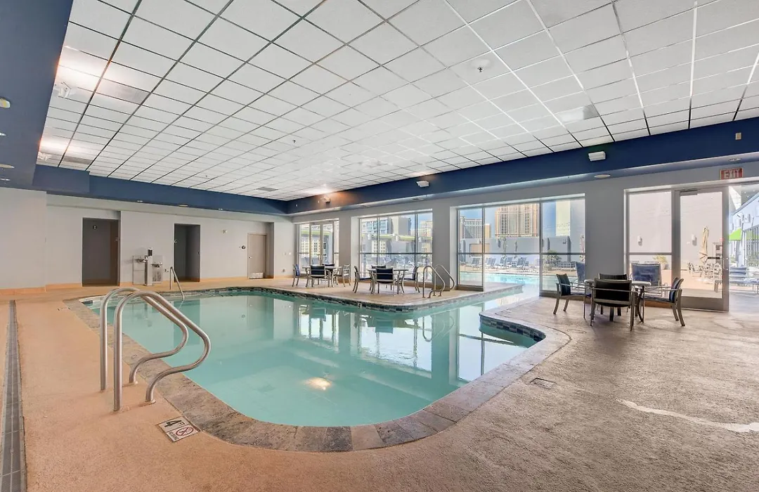 The Lapis Suite At Platinum Hotel-1