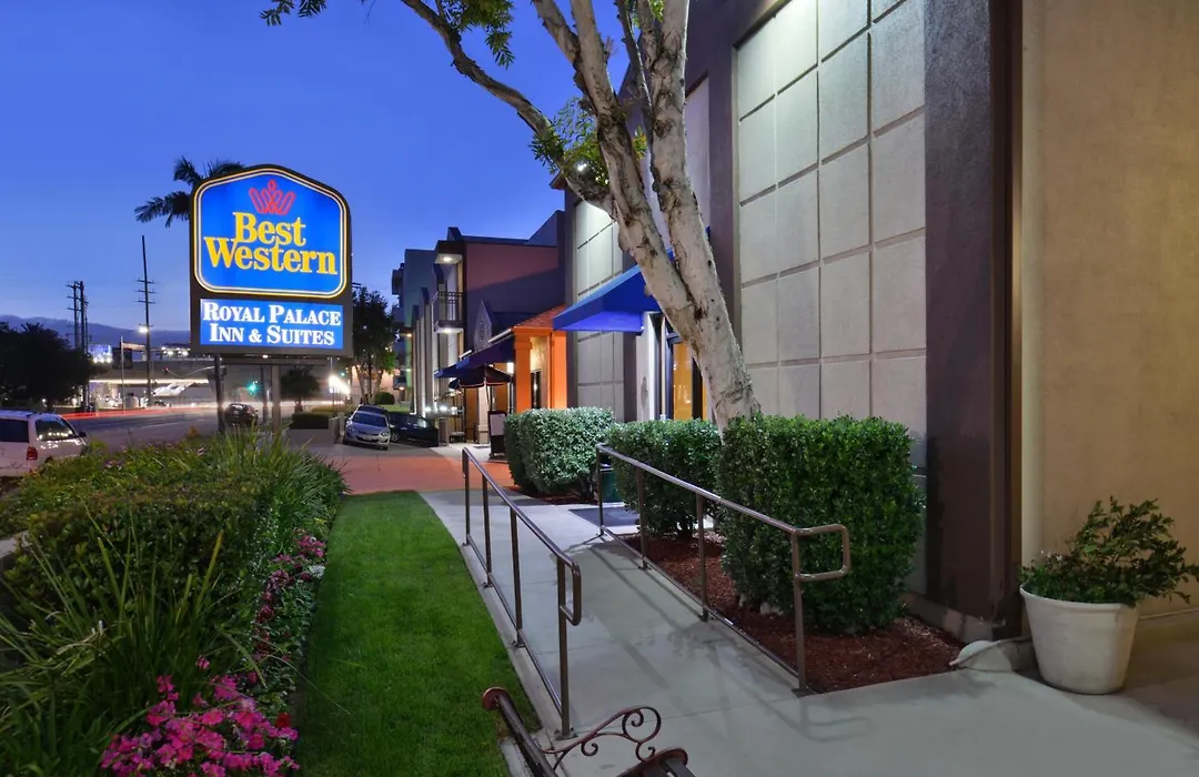Best Western Royal Palace Inn & Suites-1