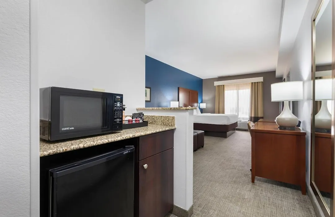 Comfort Suites Dfw N-Grapevine-1