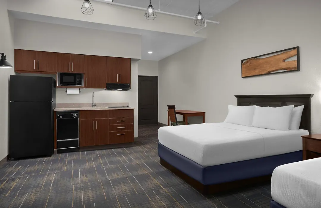 The Suites Hotel At Waterfront Plaza-1