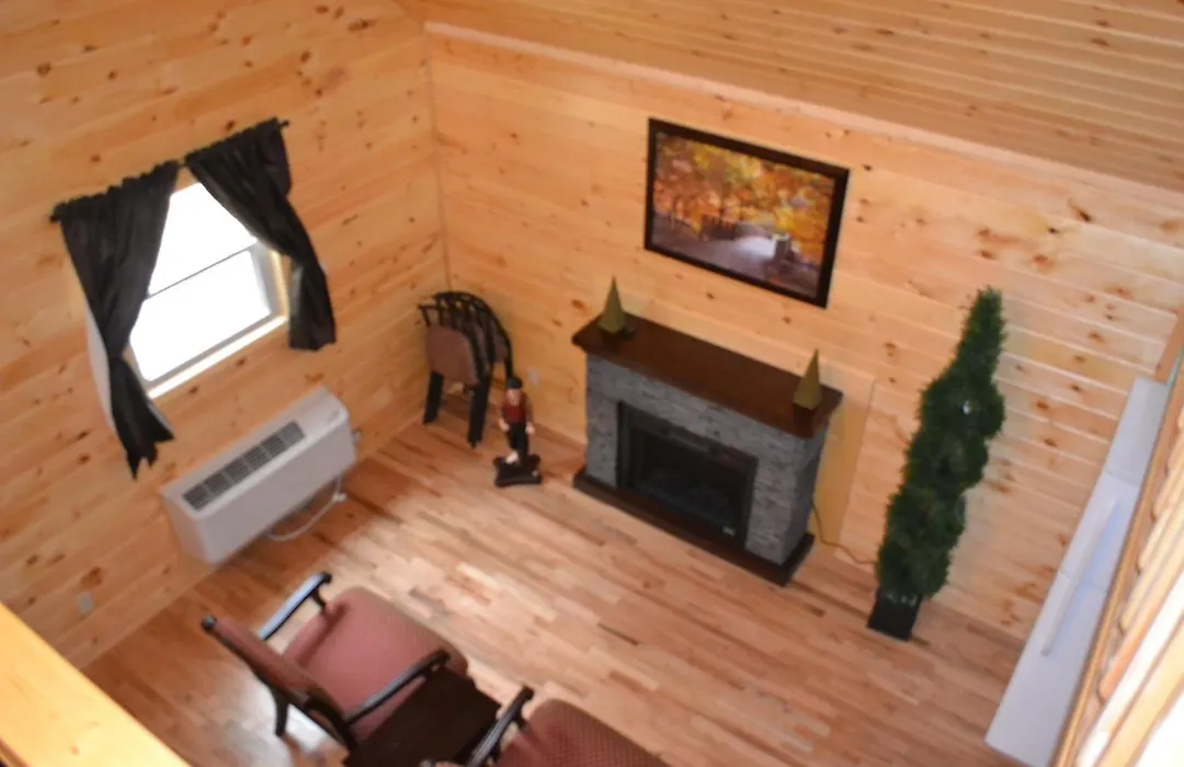 Blue Rose Cabins - Naughty Pine Cabin-1