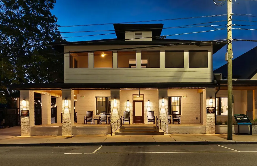 The Davis Luxury Retreat Villa 1-Block From Dolly-1