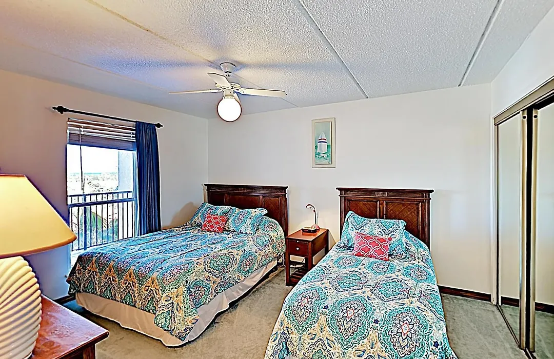 Suntide III Condominiums-1