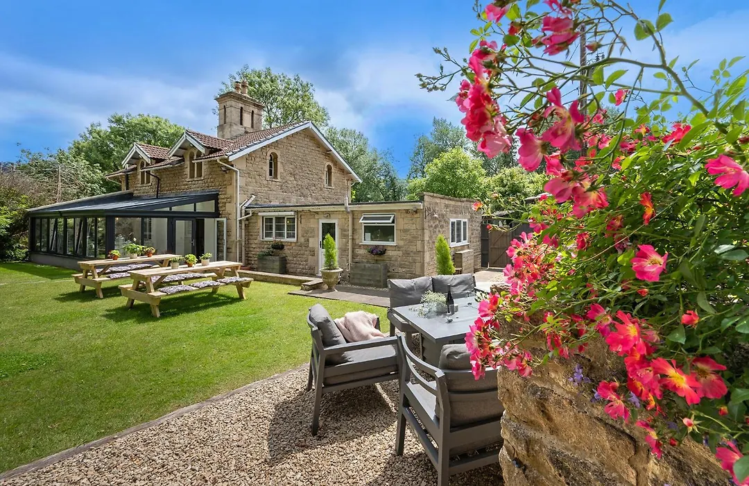 Lower Shockerwick Lodge-1