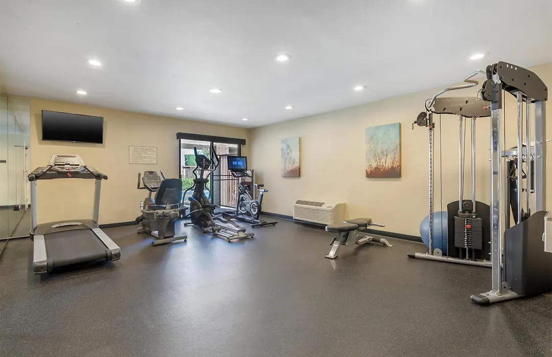 Best Western Plus Inn Of Hayward-1