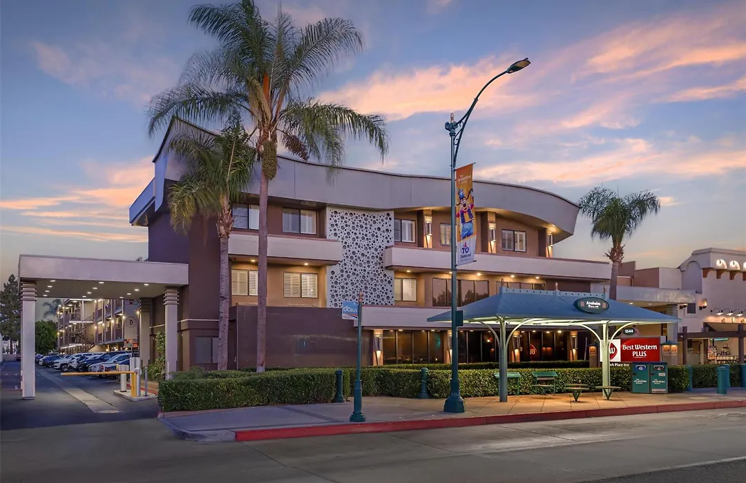 Best Western Plus Park Place Inn - Mini Suites-1