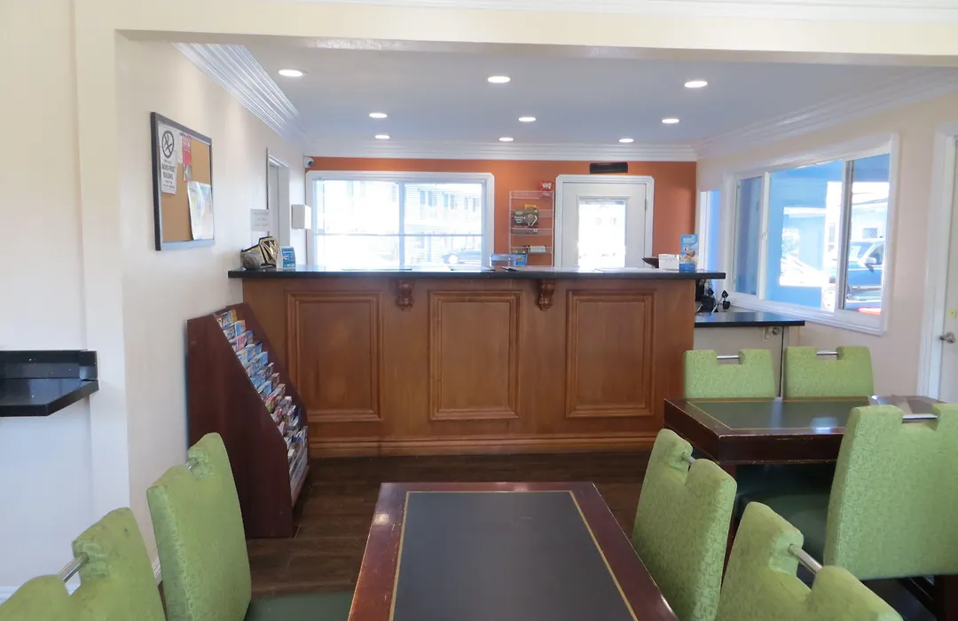 Surf City Inn & Suites-1