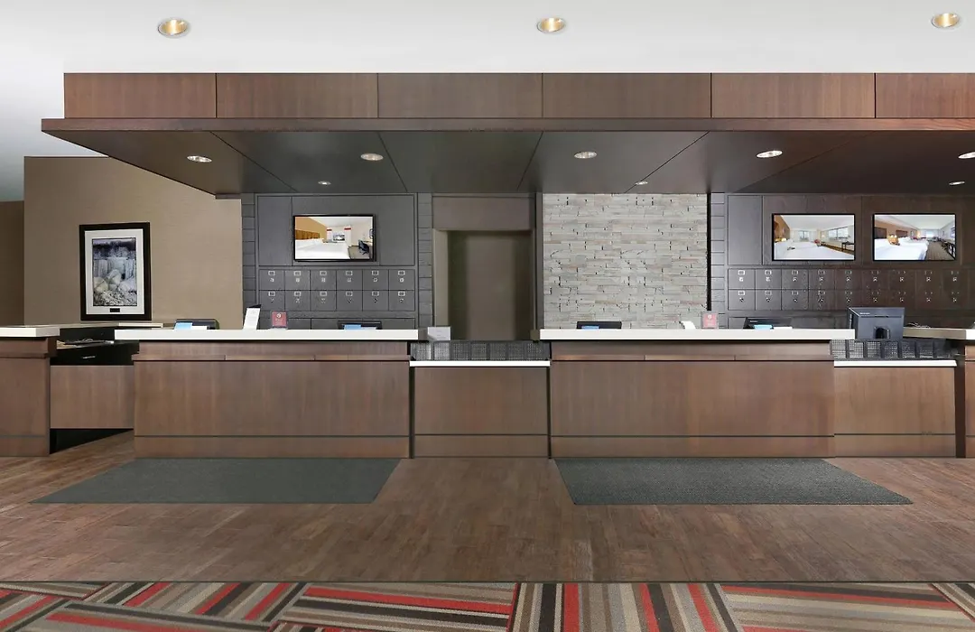 Wyndham Grand Fallsview Hotel-1