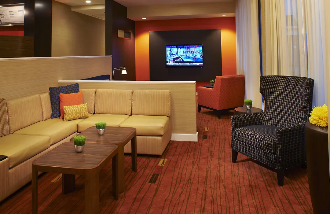 Courtyard By Marriott Detroit Troy-1