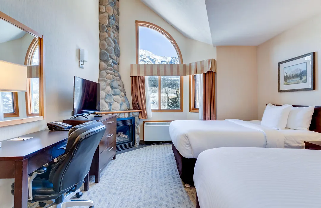 Chateau Canmore-1