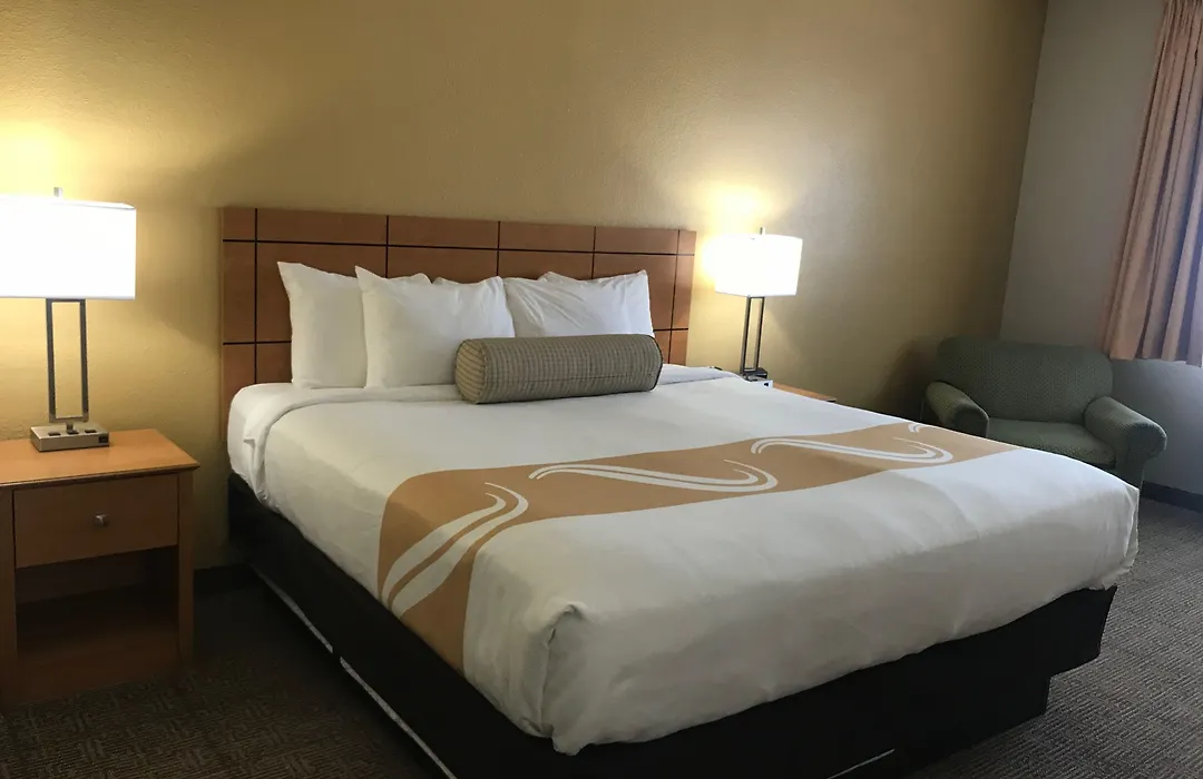 Quality Inn & Suites Springfield Southwest Near I-72-1