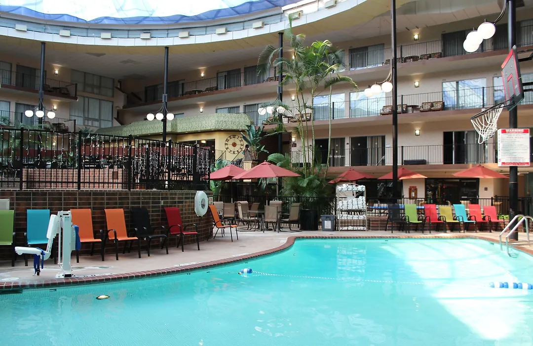Holiday Inn Des Moines-Airport Conf Center By Ihg-1