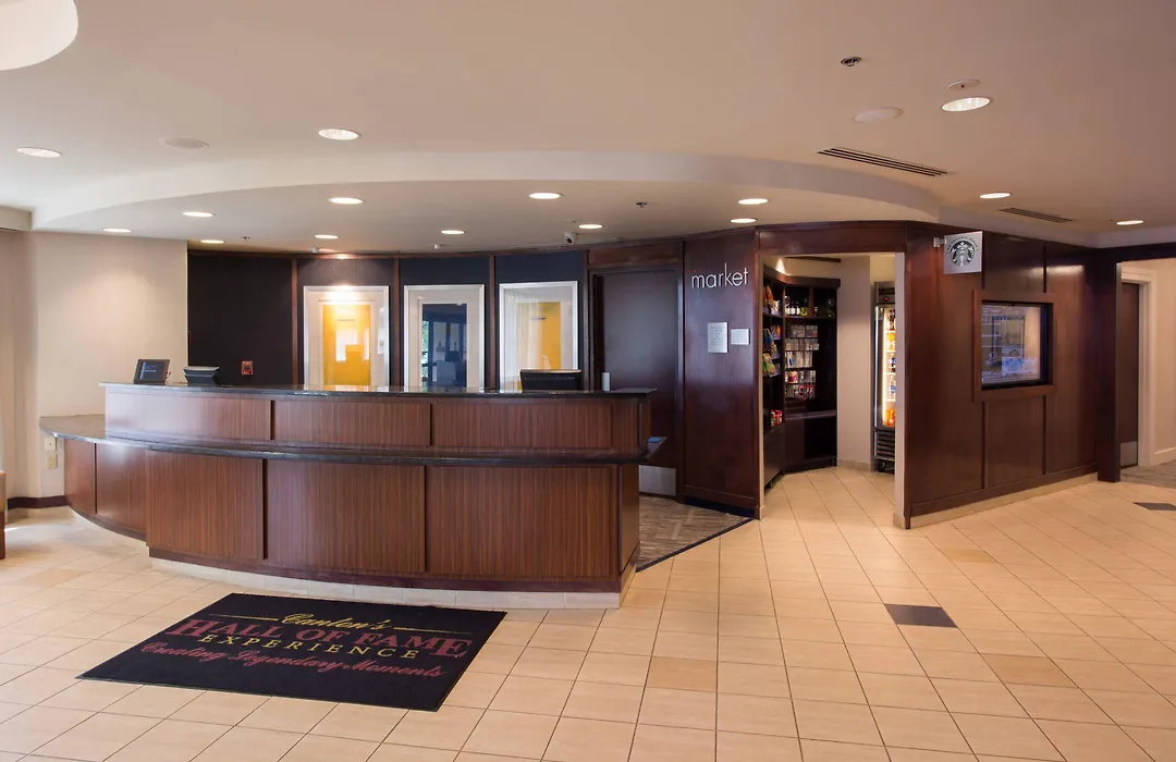 Courtyard By Marriott Canton-1