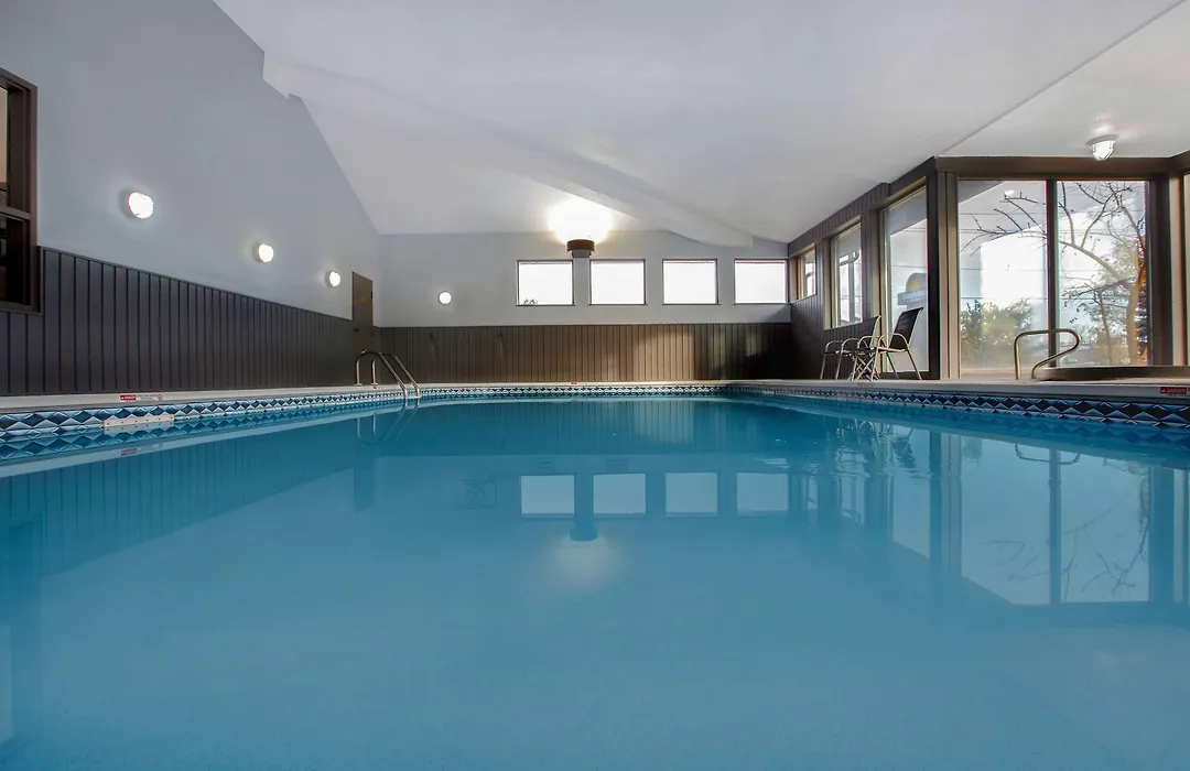 Days Inn By Wyndham Barrie-1