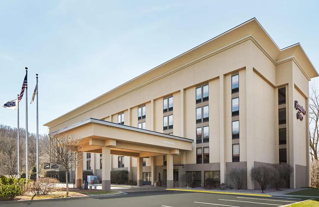Hampton Inn East Peoria-1
