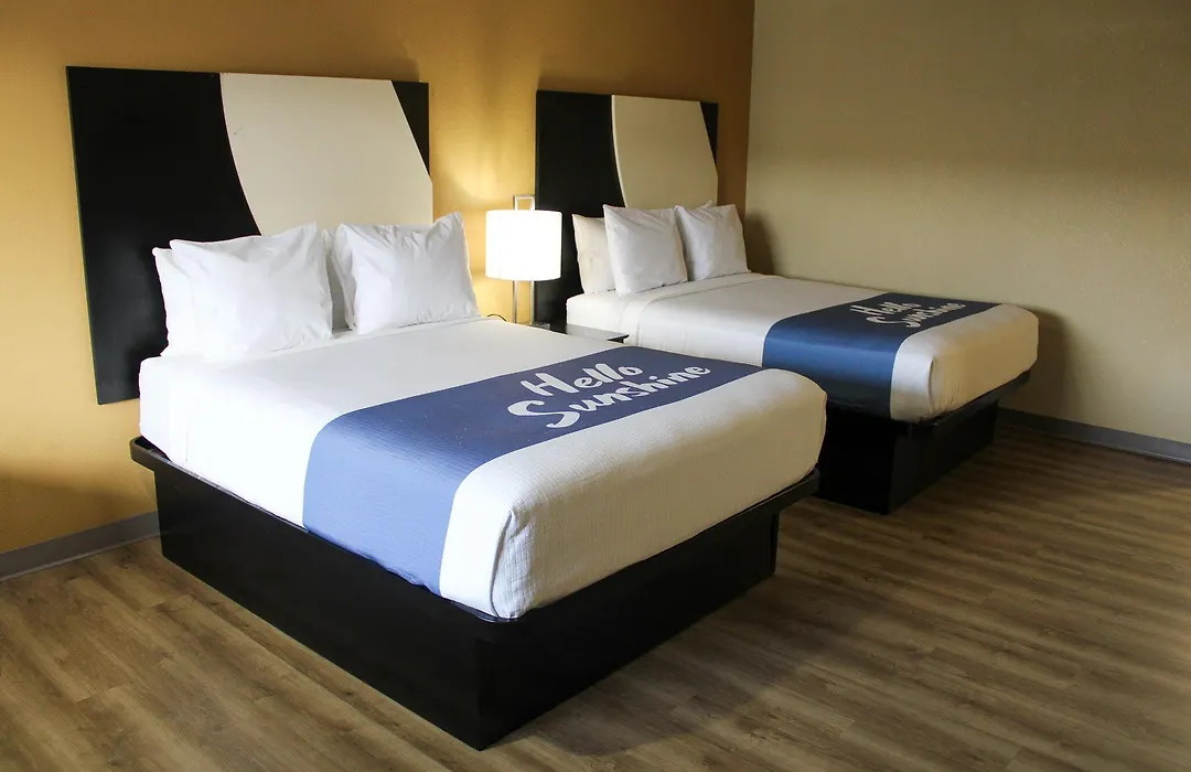 Days Inn By Wyndham Bend-1