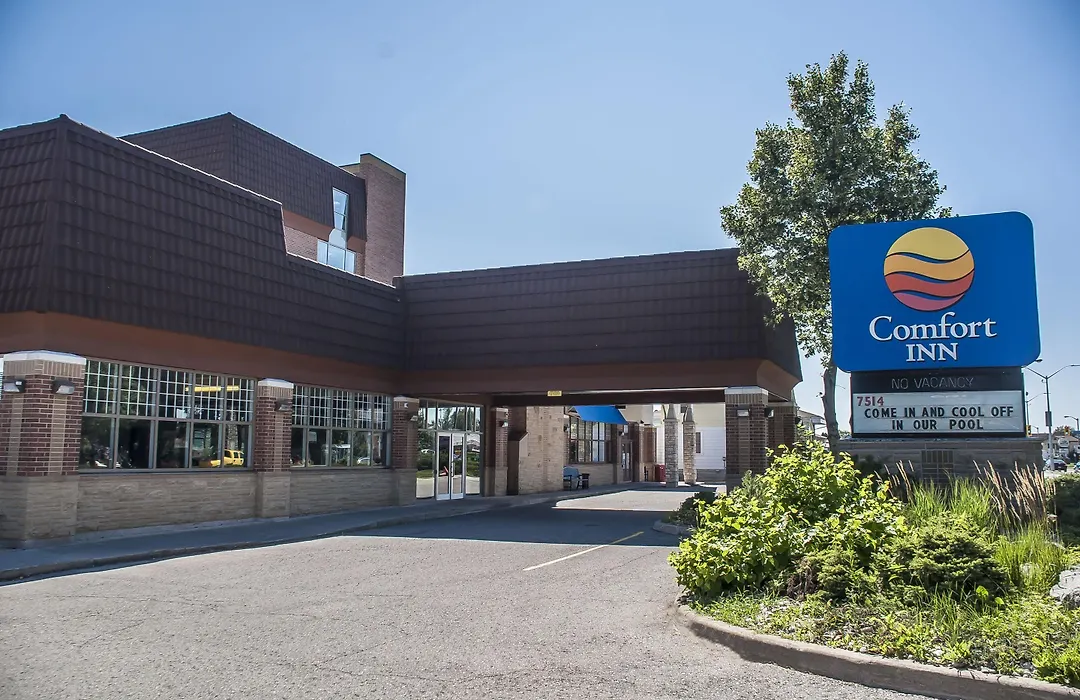 Comfort Inn Lundy'S Lane-1