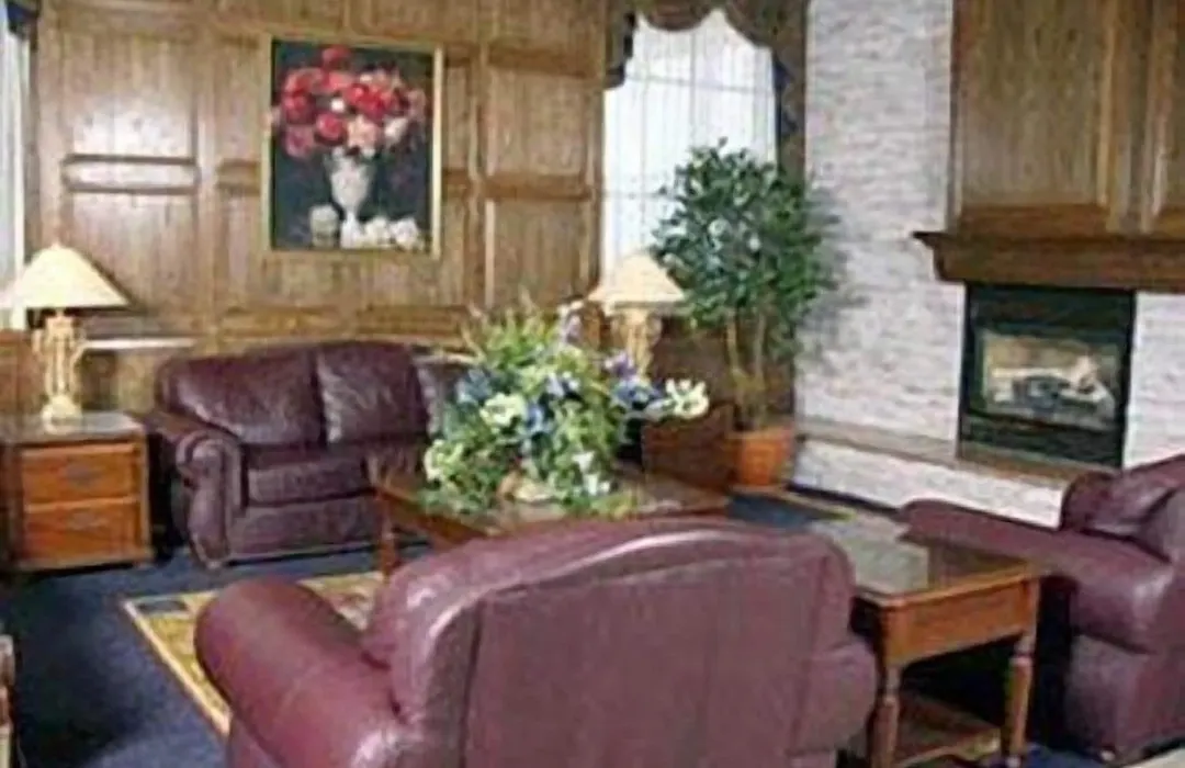 Comfort Inn Lundy'S Lane-1