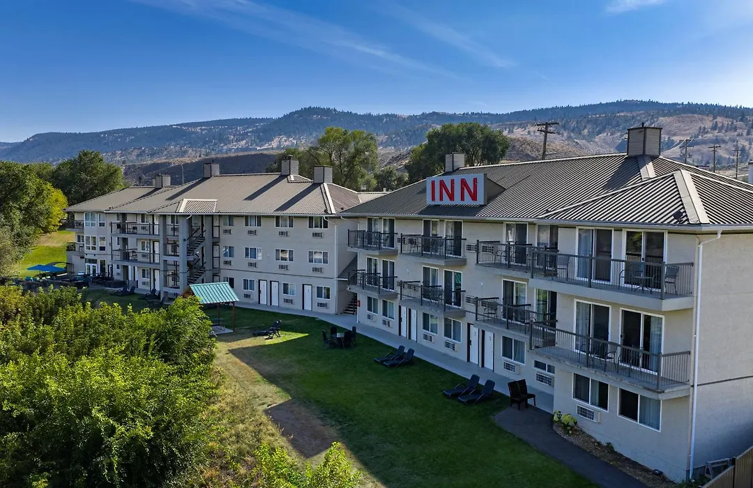 Riverland Inn & Suites-1