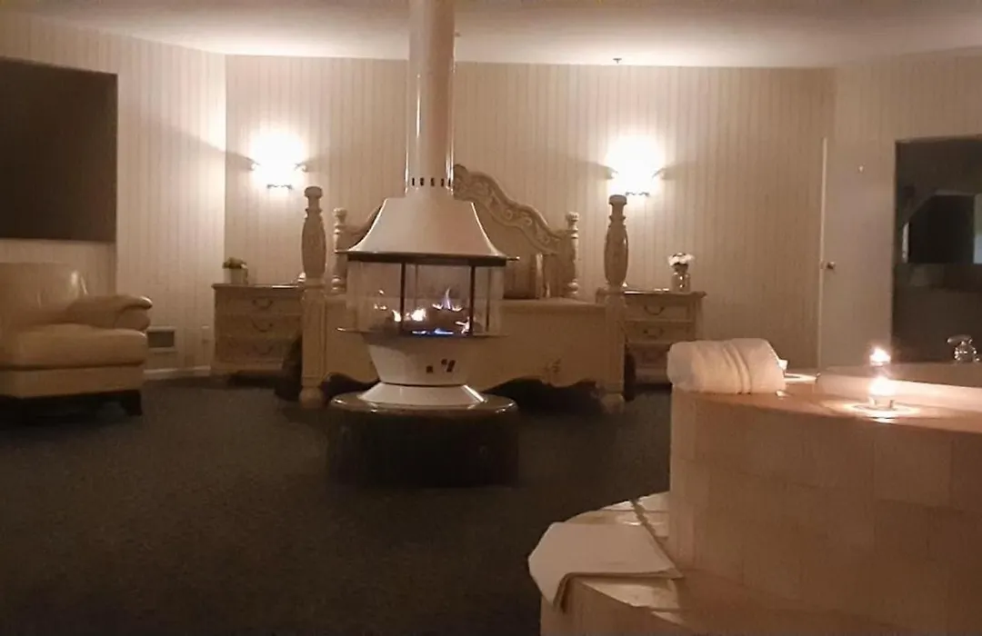 Lakeside Resort & Conference Center-1