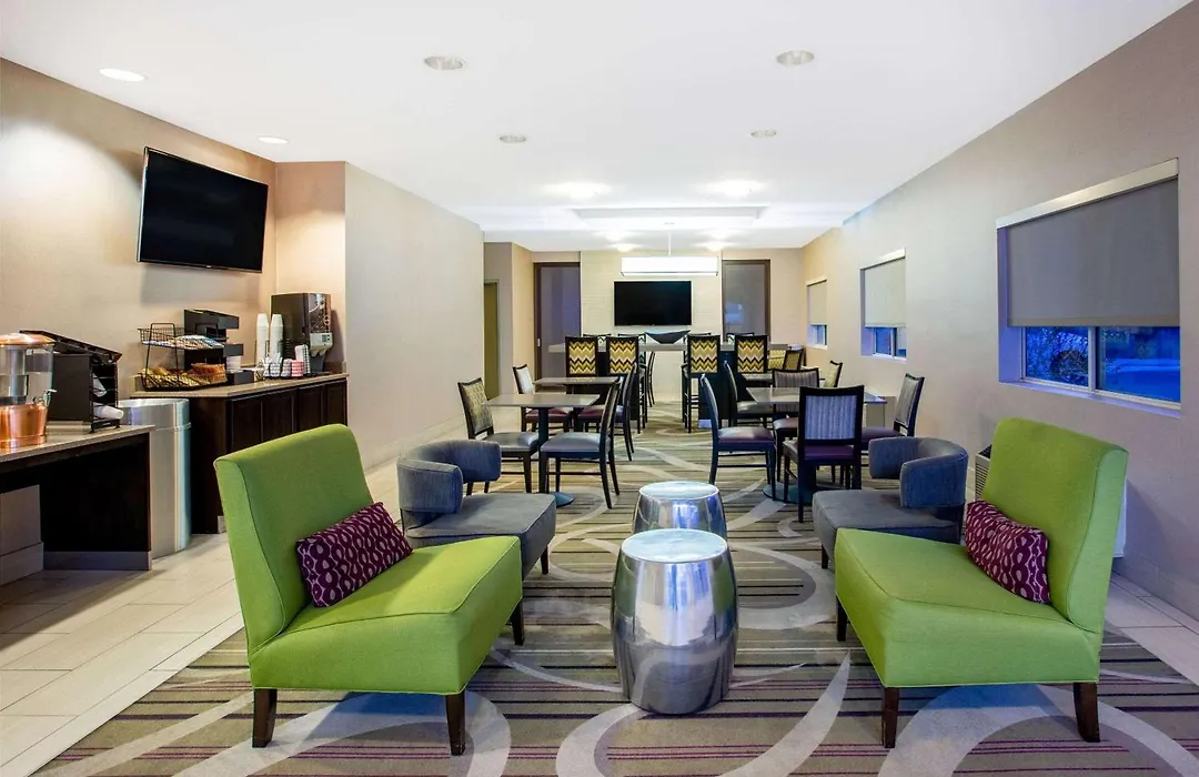 La Quinta Inn By Wyndham Lincoln, Nebraska-1